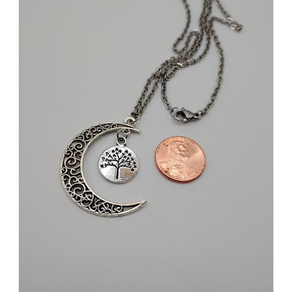 Lovely New Tree Moon Necklace - Picture 3 of 3